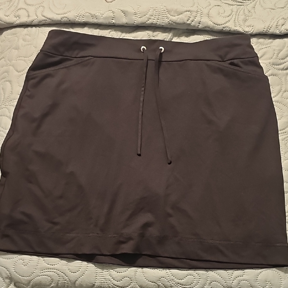 Chicos Weekend Collection Black Skort